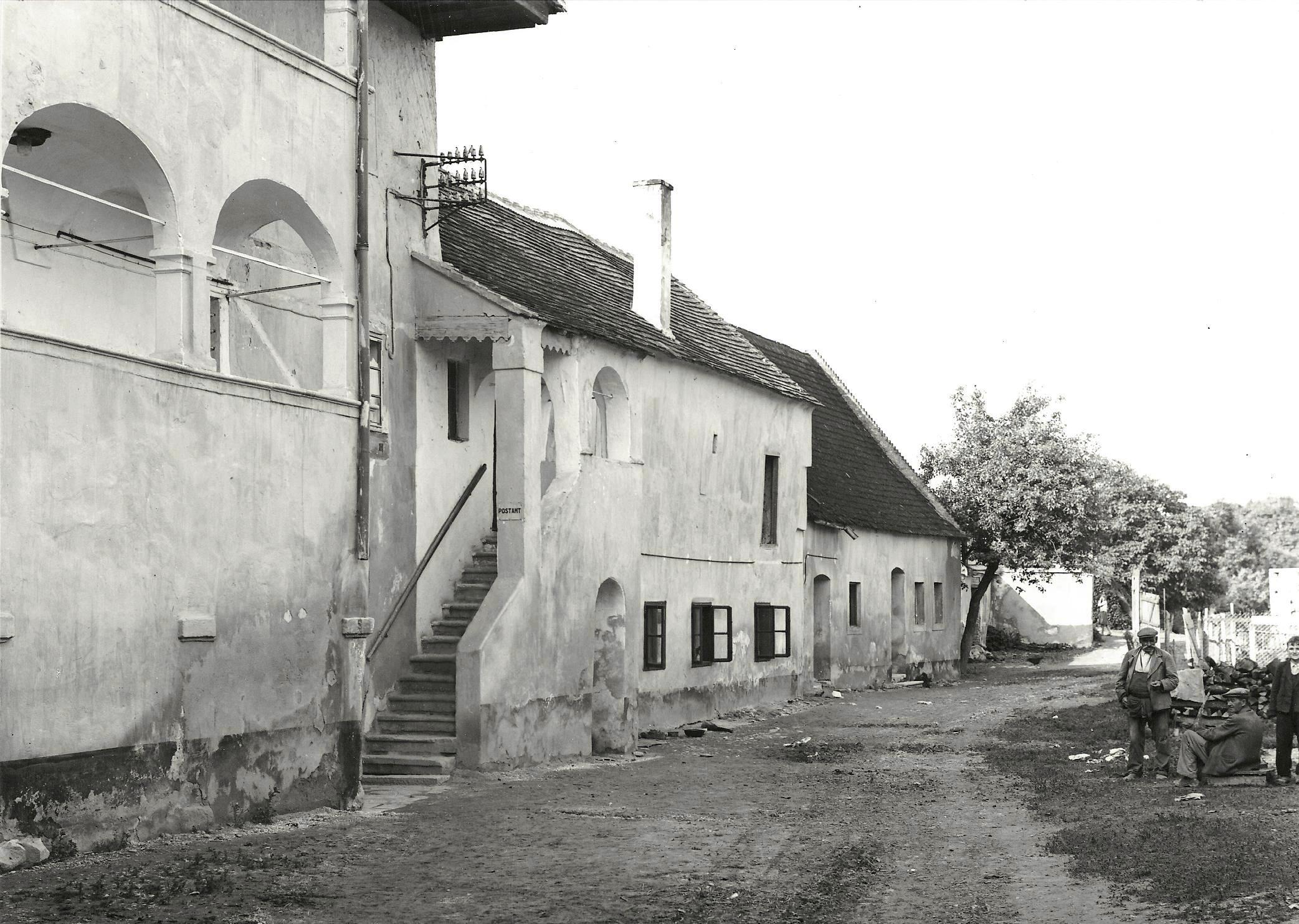 Rathaushof Großhöflein Mai 1952